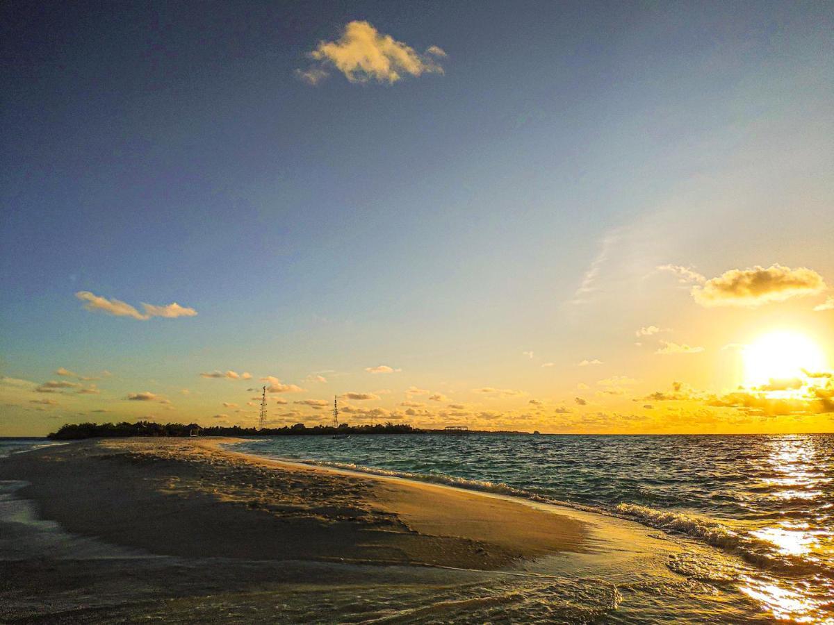 Ras Beach Inn Rasdhoo Bagian luar foto